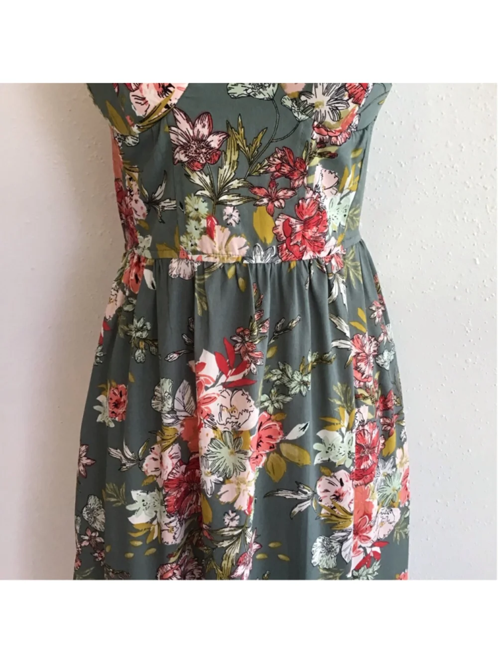 Band of the Free Women Elegant Green Floral Spaghetti Straps Maxi Dress M